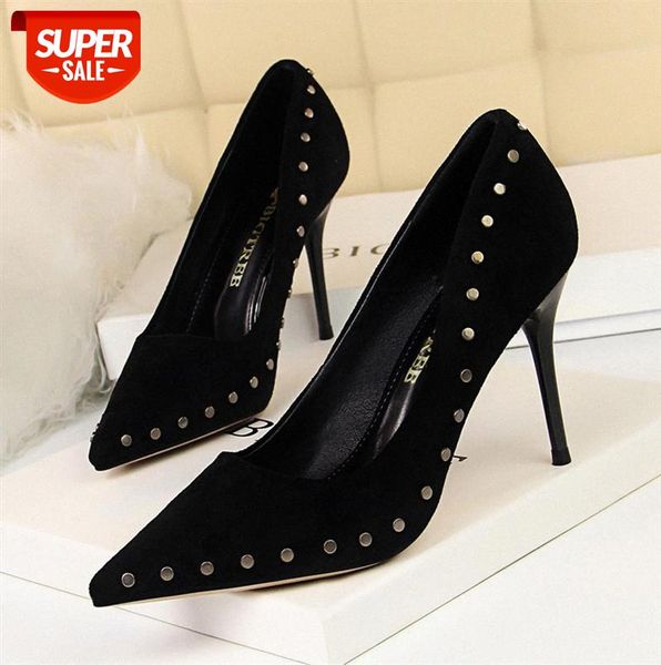 219-1 european and american style retro women's shoes stiletto high-heeled suede shallow pointy slim nightclub rivet single #id5d
219-1 european and american style retro women's shoes stiletto high-heeled suede shallow pointy slim nightclub rivet single #id5d