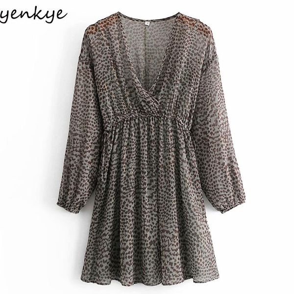 casual dresses yenkye semi-sheer vintage leopard print dress women cross v neck long sleeve pleated loose short vestido, Black;gray
casual dresses yenkye semi-sheer vintage leopard print dress women cross v neck long sleeve pleated loose short vestido, Black;gray