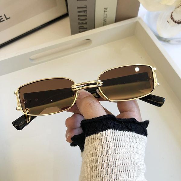 sunglasses 2021 retro round women european and american trend fashion street shooting uv glasses driving, White;black
sunglasses 2021 retro round women european and american trend fashion street shooting uv glasses driving, White;black
