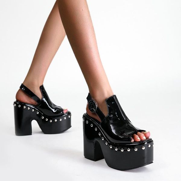 sandals preto branco summer women's shoes thick heel water table fashion rivet patent leather black open toe one line cwf
sandals preto branco summer women's shoes thick heel water table fashion rivet patent leather black open toe one line cwf