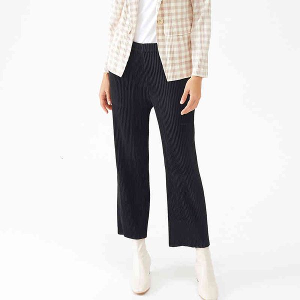 capri miyake plied spring comfortable in a straight line waist high clothes lady female pants leg, Black;white
capri miyake plied spring comfortable in a straight line waist high clothes lady female pants leg, Black;white