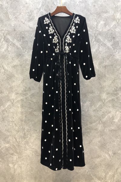 v-neck embroidery lace-up waist-tight velvet dress womens autumn european goods new long dress 9i, Black;gray
v-neck embroidery lace-up waist-tight velvet dress womens autumn european goods new long dress 9i, Black;gray