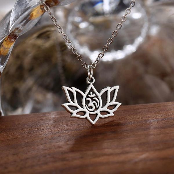 pendant necklaces caoshi elegant lotus flower shape necklace for women delicate accessories party daily collocation jewelry selling, Silver
pendant necklaces caoshi elegant lotus flower shape necklace for women delicate accessories party daily collocation jewelry selling, Silver