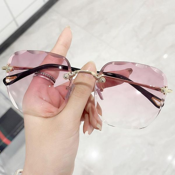 sunglasses fashion frameless women square gradient color, White;black
sunglasses fashion frameless women square gradient color, White;black