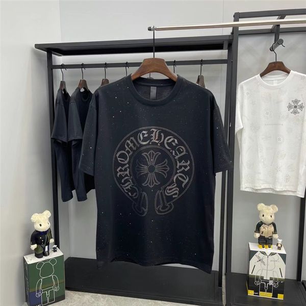 2021 summer new ch cro drill horseshoe print round neck short men's loose trend half sleeve t-shirt, White;black
2021 summer new ch cro drill horseshoe print round neck short men's loose trend half sleeve t-shirt, White;black
