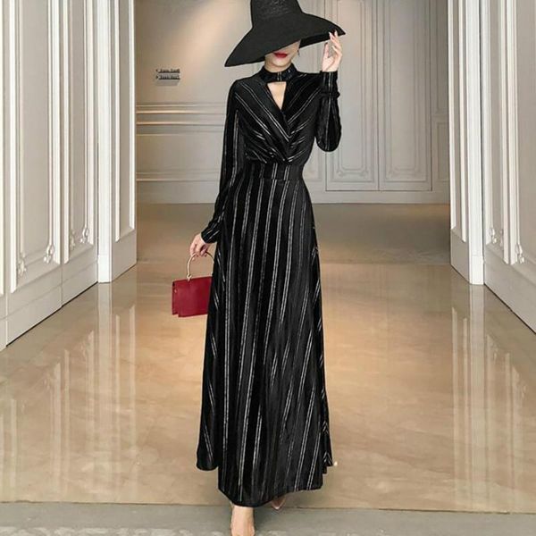 casual dresses women prom dress 2021 spring autumn vintage ankle length black velvet long sleeve v neck slim fit party korean, Black;gray
casual dresses women prom dress 2021 spring autumn vintage ankle length black velvet long sleeve v neck slim fit party korean, Black;gray