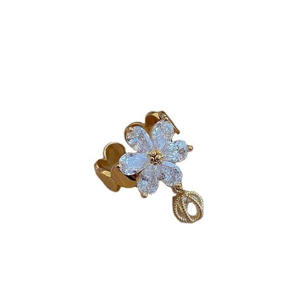 cluster rings timronly beautiful shinning crystal floral ring for women ladies hollow ball shape metal open creative charm jewellery, Golden;silver
cluster rings timronly beautiful shinning crystal floral ring for women ladies hollow ball shape metal open creative charm jewellery, Golden;silver