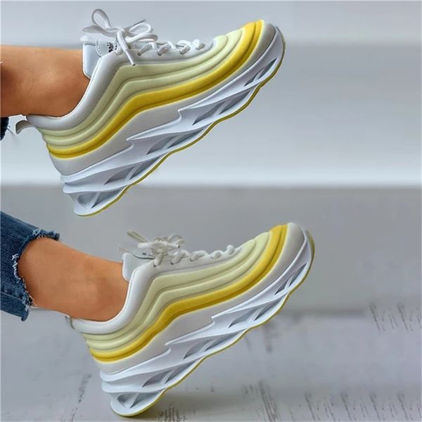 women breathable sneakers 2021 spring new fashion colorful lace up cushion ladies sport shoes outdoor running flats dropshipping
women breathable sneakers 2021 spring new fashion colorful lace up cushion ladies sport shoes outdoor running flats dropshipping