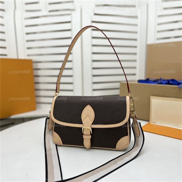 5a women handbags leather shoulder bags lady messenger bag fashion satchel shoulders bags presbyopic classic bags damier lady purse
5a women handbags leather shoulder bags lady messenger bag fashion satchel shoulders bags presbyopic classic bags damier lady purse