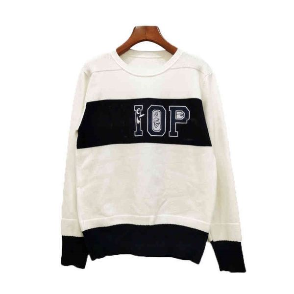 autumn and winter new family same letter embroidery jacquard round neck pullover loose aging long sleeve sweater fashion, White
autumn and winter new family same letter embroidery jacquard round neck pullover loose aging long sleeve sweater fashion, White