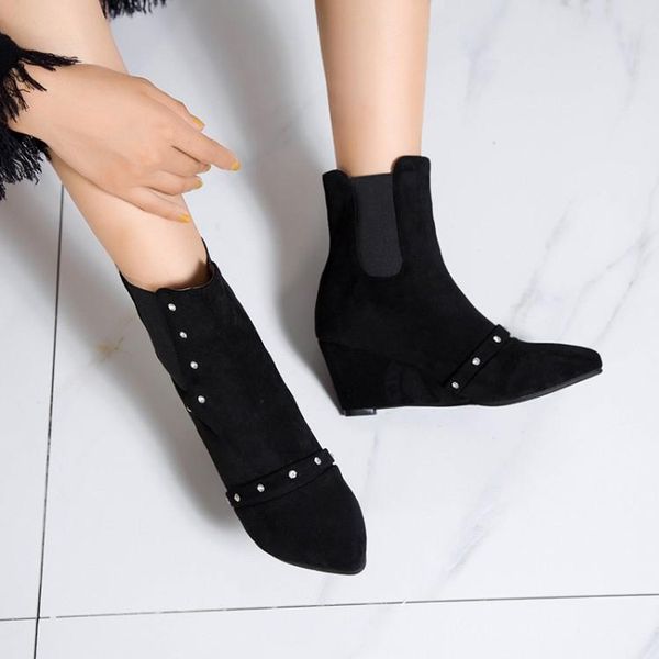 boots large size women's shoes 2021 autumn pointed slope heel short frosted slim high tassel, Black
boots large size women's shoes 2021 autumn pointed slope heel short frosted slim high tassel, Black