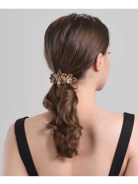 hair jewelry flower spring clip ornament large mother's advanced crystal pin alloy flat, Golden;white
hair jewelry flower spring clip ornament large mother's advanced crystal pin alloy flat, Golden;white