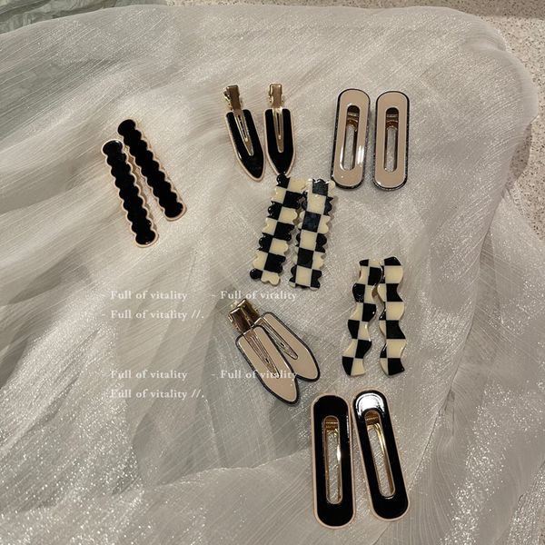 barrettes hairpin black-and-white chessboard ins girl, acrylic, bangs, , hairdressing, ., Golden;silver
barrettes hairpin black-and-white chessboard ins girl, acrylic, bangs, , hairdressing, ., Golden;silver