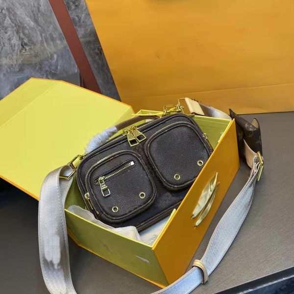 bags designer bag genuine leather handbag shoulder old flower three in one camera men and women handbags girls
bags designer bag genuine leather handbag shoulder old flower three in one camera men and women handbags girls