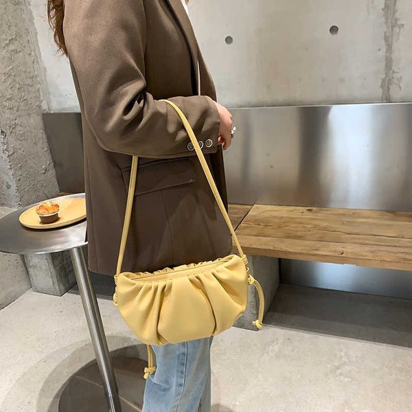 fold yunduo soft leather large capacity dumpling bag cute one shoulder messenger bag purse
fold yunduo soft leather large capacity dumpling bag cute one shoulder messenger bag purse