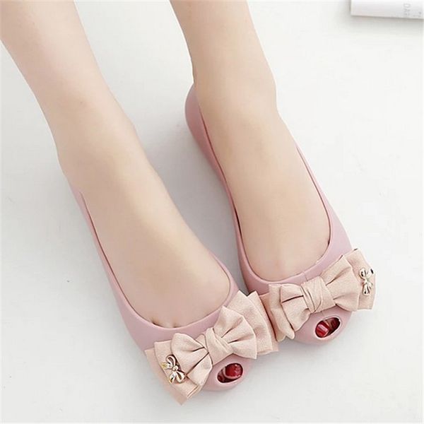 women shoes 2021 clown fish mouth hole beach cute jelly shoes flat bow sandals for women multiple colors 35-40, Black
women shoes 2021 clown fish mouth hole beach cute jelly shoes flat bow sandals for women multiple colors 35-40, Black