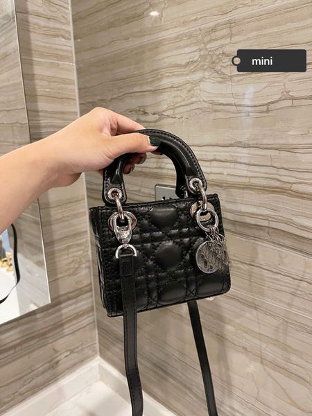 luxury designer new style shoulder bags women cross body bag handbags purse female with box and dustbag patent leather
luxury designer new style shoulder bags women cross body bag handbags purse female with box and dustbag patent leather