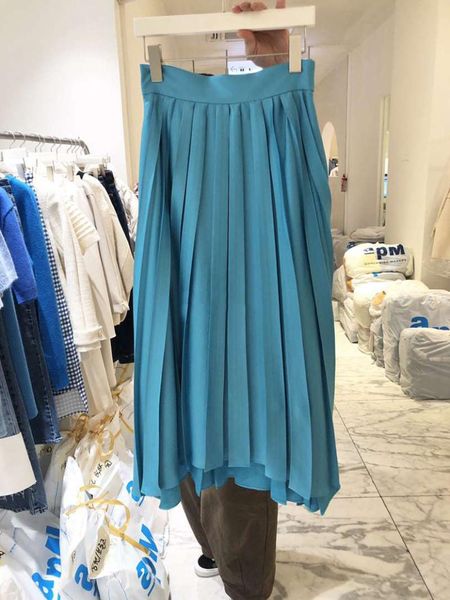 skirts spring and autumn 2021 korean version of temperament, high waist, slim, mid-length, drape, crotch a-line skirt pleated, Black
skirts spring and autumn 2021 korean version of temperament, high waist, slim, mid-length, drape, crotch a-line skirt pleated, Black