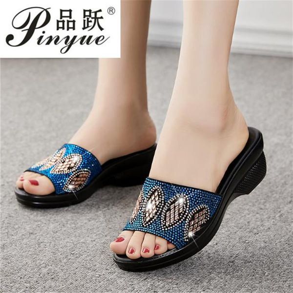 women sandals summer genuine leather slippers shoes heels large size 35--41 fashion black red
women sandals summer genuine leather slippers shoes heels large size 35--41 fashion black red