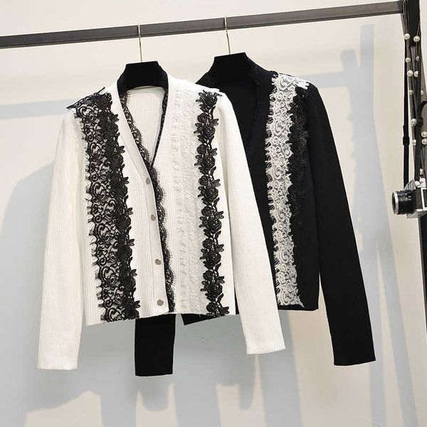 oversized women sweater pullover long sleeve v neck lace patchwork button casual sweater plus size spring jersey mujer 210604, White;black
oversized women sweater pullover long sleeve v neck lace patchwork button casual sweater plus size spring jersey mujer 210604, White;black