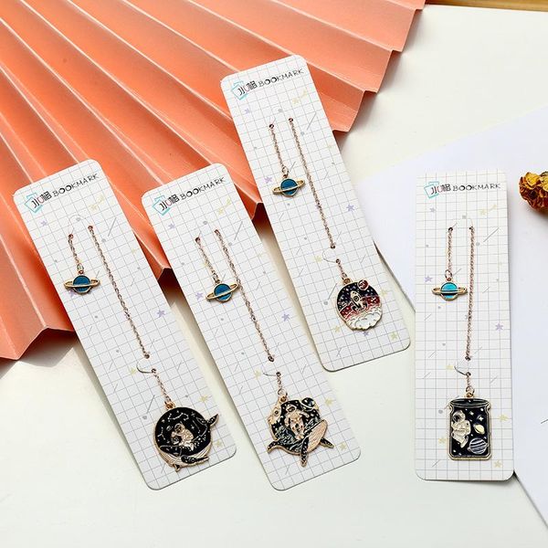 2pcs bookmark astronaut sci-fi book mark page folder pendant student stationery decoration bookmarks chain office school supply
2pcs bookmark astronaut sci-fi book mark page folder pendant student stationery decoration bookmarks chain office school supply