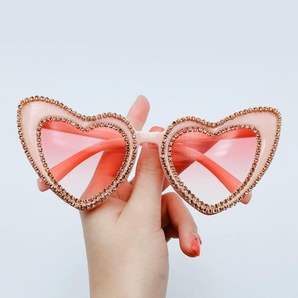 sunglasses luxury heart love shaped rhinestone unique women crystal diamond female sun glasses fashion pink decoration eyewear f, White;black
sunglasses luxury heart love shaped rhinestone unique women crystal diamond female sun glasses fashion pink decoration eyewear f, White;black