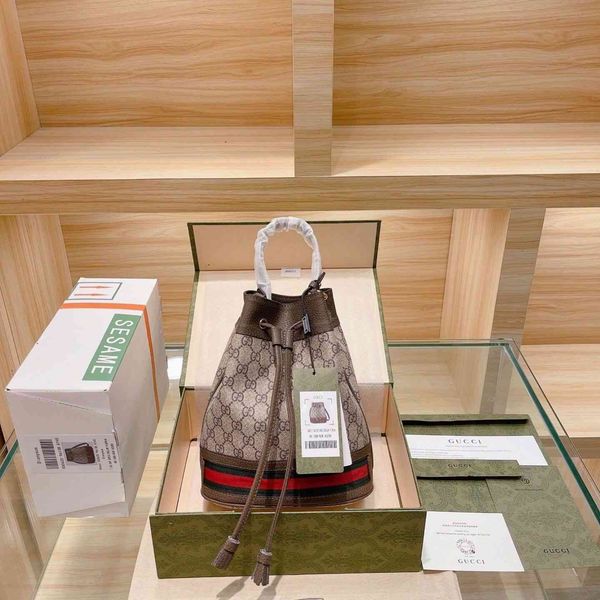 leather women's bag 2021 new fashion versatile single shoulder messenger bag large capacity bucket bag women's handbag messenger h
leather women's bag 2021 new fashion versatile single shoulder messenger bag large capacity bucket bag women's handbag messenger h