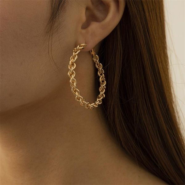 hoop & huggie 2021 vintage women exaggerated circle geometric large earrings with plain loop fashion hollow-out for ladies, Golden;silver
hoop & huggie 2021 vintage women exaggerated circle geometric large earrings with plain loop fashion hollow-out for ladies, Golden;silver