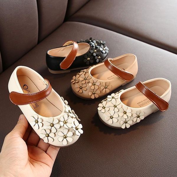 spring / summer 2021 girl shoes fashion cute flowers princess soft bottom girls sandals, Black;red
spring / summer 2021 girl shoes fashion cute flowers princess soft bottom girls sandals, Black;red