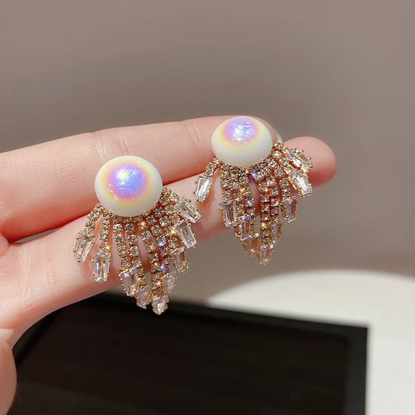 925 silver needle pearl zircon geometric tassel earrings temperament design earrings simple cool style earrings for women, Golden;silver
925 silver needle pearl zircon geometric tassel earrings temperament design earrings simple cool style earrings for women, Golden;silver