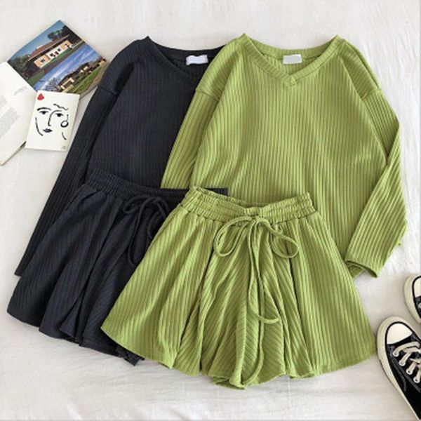 women's tracksuits casual fashion 2 pcs women set v neck long sleeve loose knit + high waist hip elastic wide leg shorts wild suit, Gray
women's tracksuits casual fashion 2 pcs women set v neck long sleeve loose knit + high waist hip elastic wide leg shorts wild suit, Gray