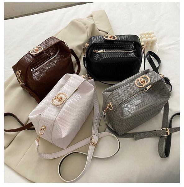 inch female weave cosmetic bag,large-capacity travel toiletry bag,pu handbag,9 folding portable brush bag bags & cases
inch female weave cosmetic bag,large-capacity travel toiletry bag,pu handbag,9 folding portable brush bag bags & cases