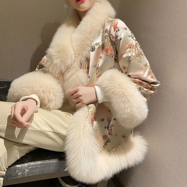 2021 winter new chinese style imitation f-o-x fur grass coat women's court satin medium long beaded tang cloak, Black
2021 winter new chinese style imitation f-o-x fur grass coat women's court satin medium long beaded tang cloak, Black