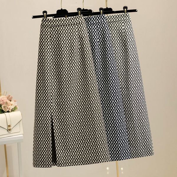 skirts autumn winter polka dotted houndstooth side split elastic waist thick cotton blend long straight skirts, Black
skirts autumn winter polka dotted houndstooth side split elastic waist thick cotton blend long straight skirts, Black