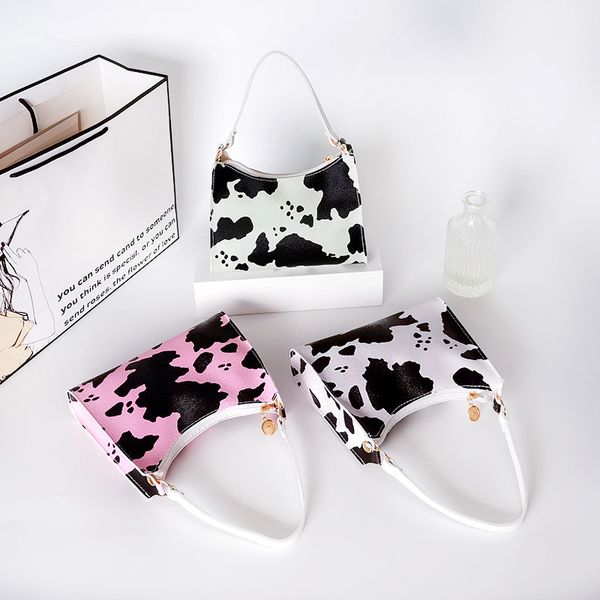 women's 2021 summer new single shoulder messenger bag fashionable women's portable armpit messenger bag
women's 2021 summer new single shoulder messenger bag fashionable women's portable armpit messenger bag