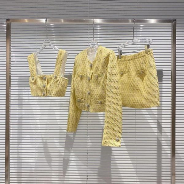 women's tracksuits 2021 autumn lady's woven tweed cropped jacket + sling hip skirt three-piece set women elegant yellow suits, Gray
women's tracksuits 2021 autumn lady's woven tweed cropped jacket + sling hip skirt three-piece set women elegant yellow suits, Gray