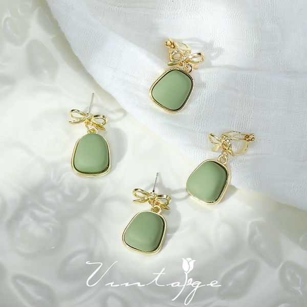 south japan and korea earrings femininity flowing gold fashion earrings french design sense fresh, Golden
south japan and korea earrings femininity flowing gold fashion earrings french design sense fresh, Golden