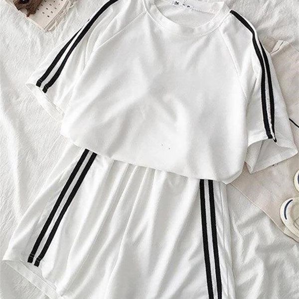 summer striped tracksuit set for women short sleeve t shirt mini shorts two piece female casual women's sportwear suit 220312, White
summer striped tracksuit set for women short sleeve t shirt mini shorts two piece female casual women's sportwear suit 220312, White