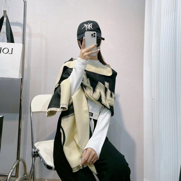 scarves 180*70 cashmere knitted scarf 2021 winter fashion design high-quality thick shawl warm, Blue;gray
scarves 180*70 cashmere knitted scarf 2021 winter fashion design high-quality thick shawl warm, Blue;gray