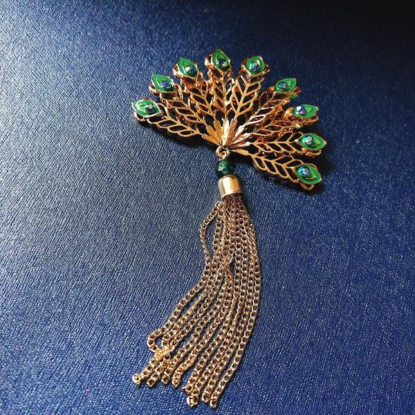 pins, brooches morkopela enamel peacock feather fans brooch jewelry vintage tassel for women metal clothes scarf clip pin, Gray
pins, brooches morkopela enamel peacock feather fans brooch jewelry vintage tassel for women metal clothes scarf clip pin, Gray