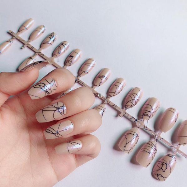 false nails 24tips glitter coffin wearable ballerina trapezoid short artificial press on full cover with black lines decor, Red;gold
false nails 24tips glitter coffin wearable ballerina trapezoid short artificial press on full cover with black lines decor, Red;gold