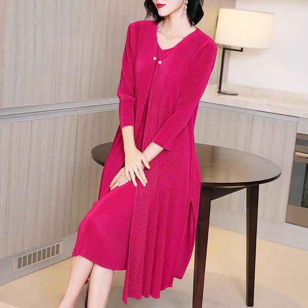 casual dresses high end middle-aged mother dress spring2021 female foreign style fake two pieces, Black;gray
casual dresses high end middle-aged mother dress spring2021 female foreign style fake two pieces, Black;gray