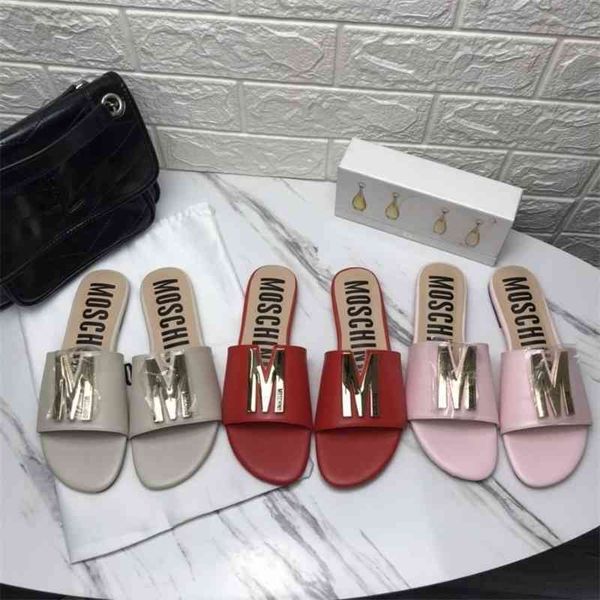 2021 new spring and summer outing sandals fashion m letter flat bottom slippers heel shoes large size women, Black
2021 new spring and summer outing sandals fashion m letter flat bottom slippers heel shoes large size women, Black