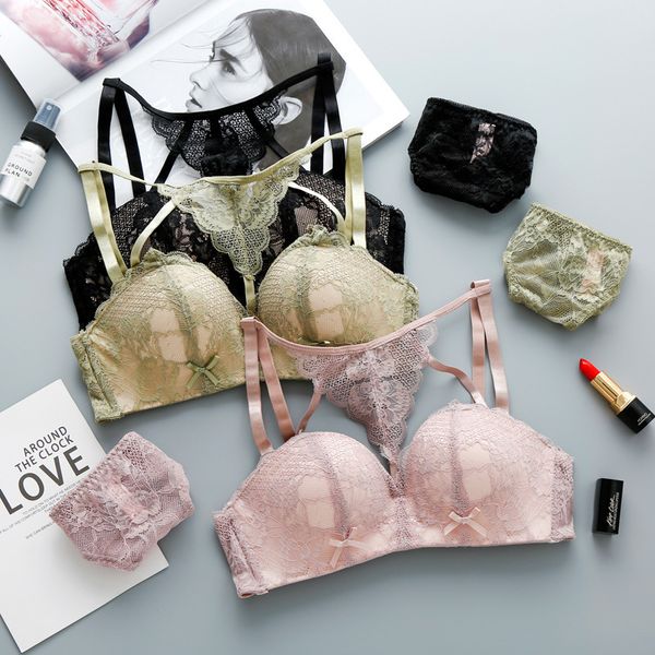 bras sets no steel ring trace lace gathered thickened side closed adjustable bra suit, Red;black
bras sets no steel ring trace lace gathered thickened side closed adjustable bra suit, Red;black