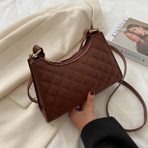 women's bag 2021 fashion versatile lingge french stick foreign style one shoulder portable underarm cross body
women's bag 2021 fashion versatile lingge french stick foreign style one shoulder portable underarm cross body
