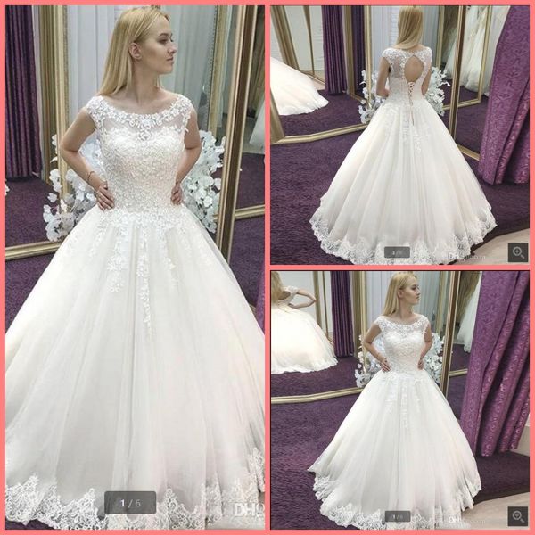 2021 vestido de festa white tulle a line wedding dress beaded lace appliques cap sleeve hollow back bridal gowns corset princess garden brid
2021 vestido de festa white tulle a line wedding dress beaded lace appliques cap sleeve hollow back bridal gowns corset princess garden brid