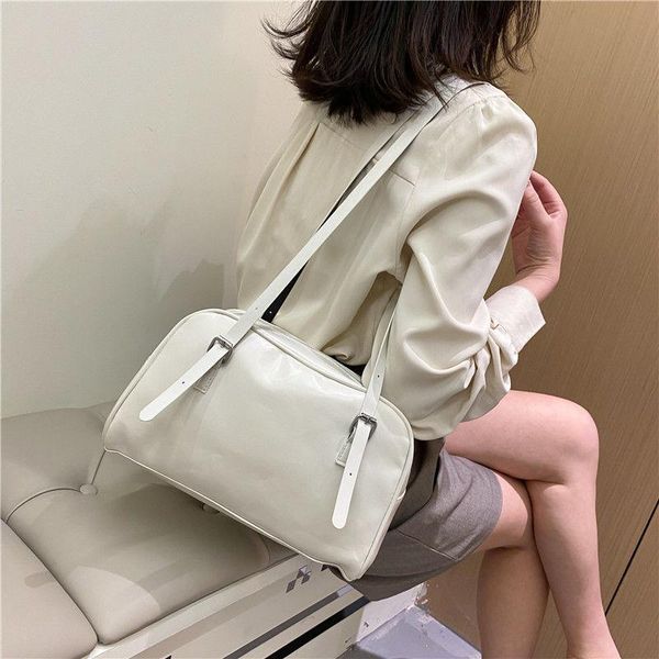 evening bags white pillow bag korean design 2021 women big handbags green blue black pu leather shoulder underarm large-capacity
evening bags white pillow bag korean design 2021 women big handbags green blue black pu leather shoulder underarm large-capacity