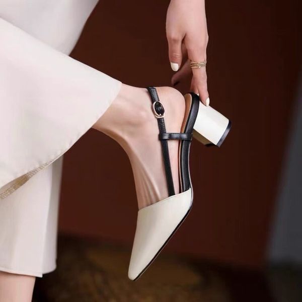 2021 designer high heel womens sandals pointed leather fashion chunky cover toe for woman ladies girls white black summer ankle-wrap buckle
2021 designer high heel womens sandals pointed leather fashion chunky cover toe for woman ladies girls white black summer ankle-wrap buckle