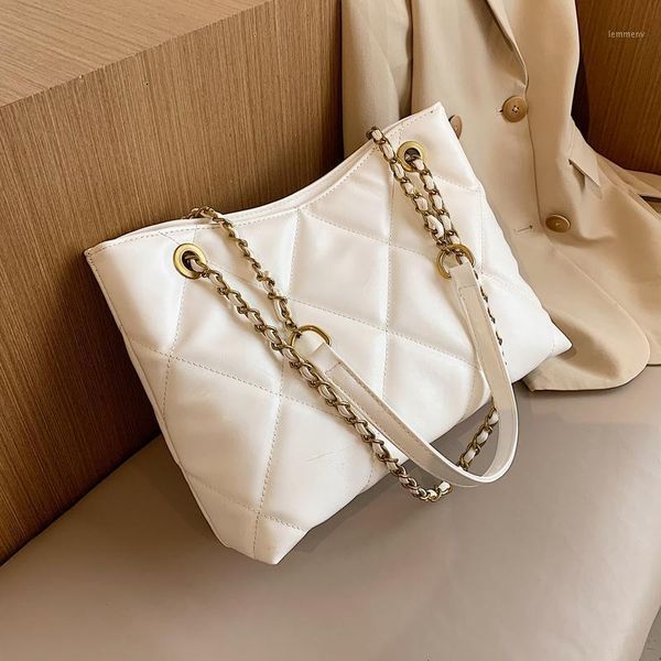 evening bags black large shoulder bag women travel leather pu quilted female luxury handbags designer sac a main femme1
evening bags black large shoulder bag women travel leather pu quilted female luxury handbags designer sac a main femme1