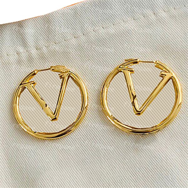 gold color letter earrings stud womens classic round earrings ins fashion alphabet design dangler, Golden;silver
gold color letter earrings stud womens classic round earrings ins fashion alphabet design dangler, Golden;silver